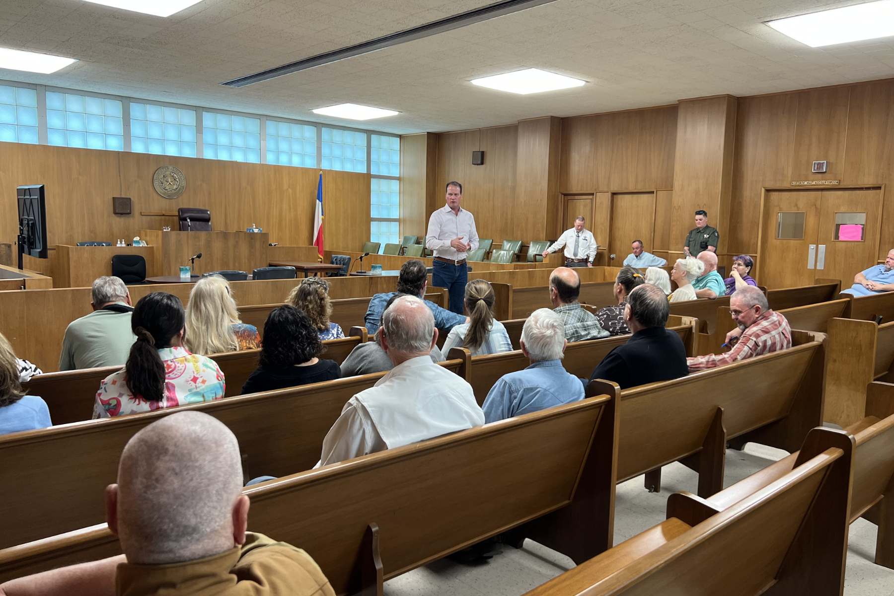 Rep. Pfluger Hosts 112th Community Town Hall in Robert Lee